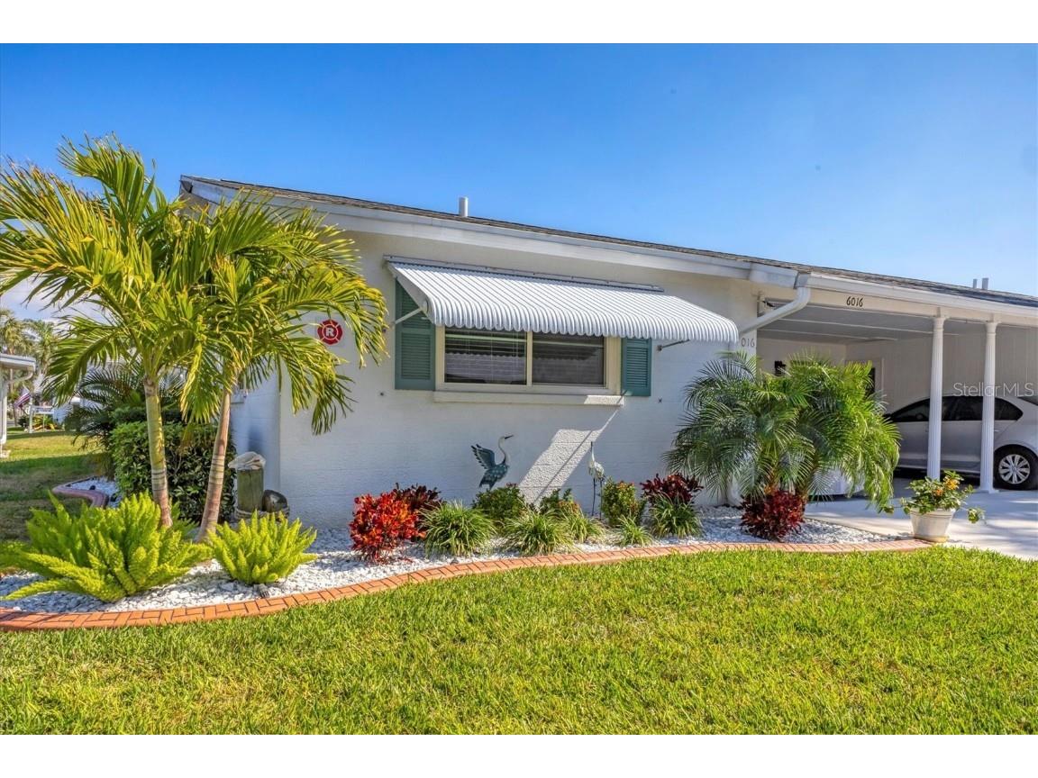 6016 Hibiscus Drive Bradenton FL 34207 A4639506 image1