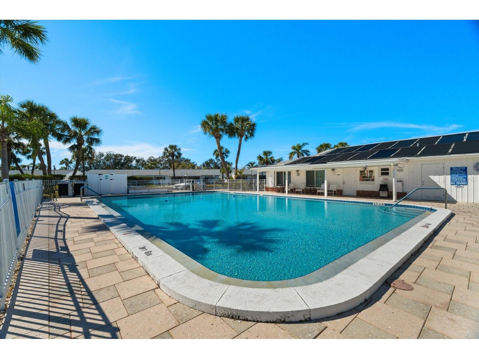 6016 Hibiscus Drive Bradenton FL 34207 A4657239 image3