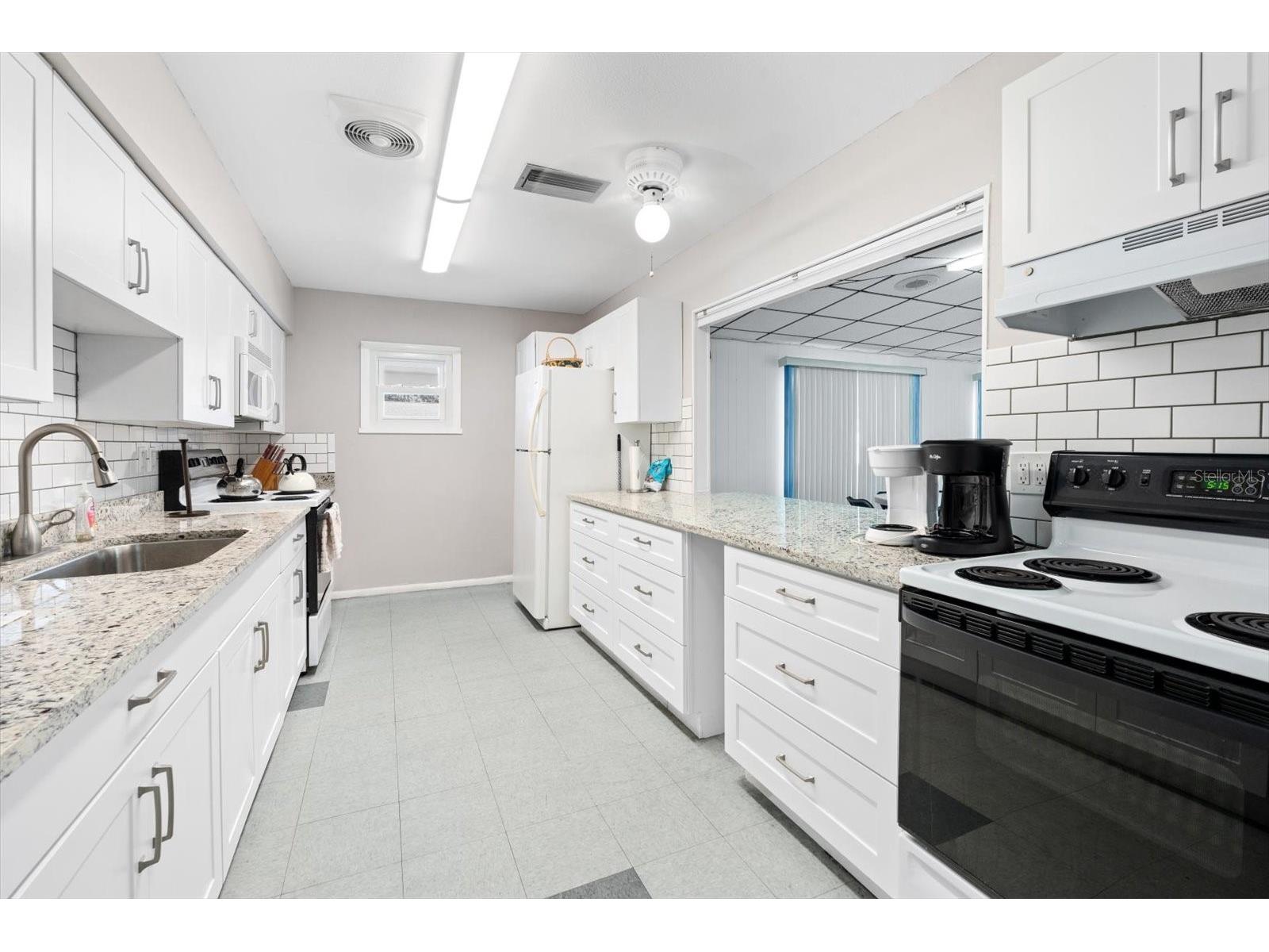 6016 Hibiscus Drive Bradenton FL 34207 A4657239 image32