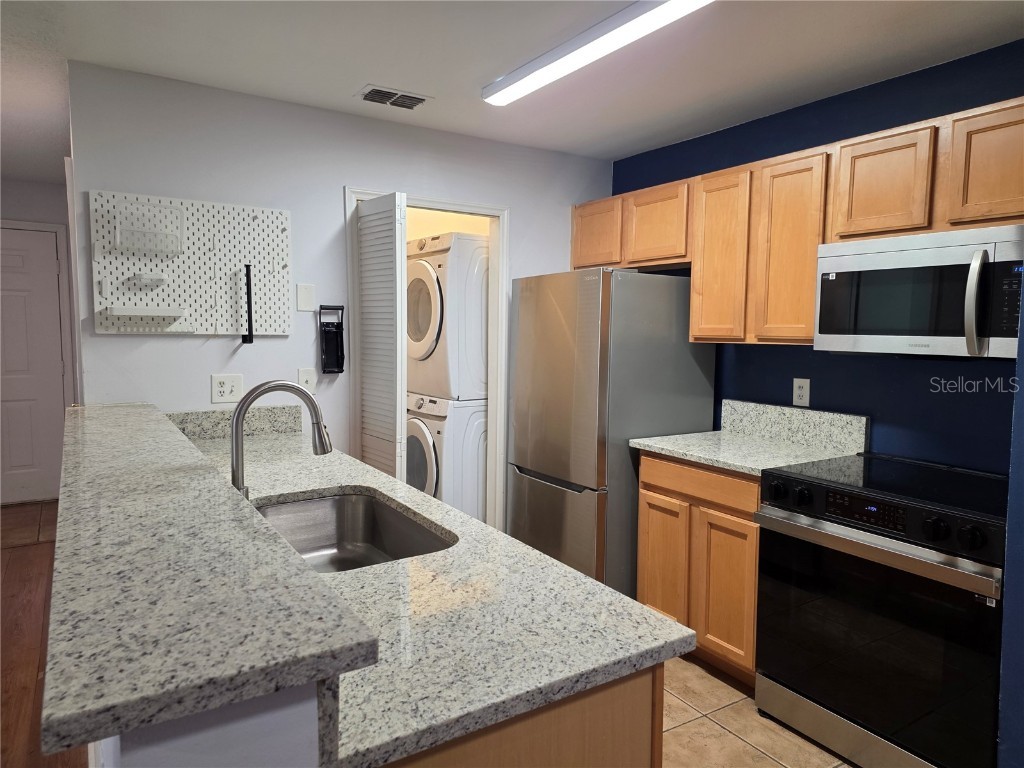 6016 Westgate Drive #201 Orlando FL 32835 O6360726 image3