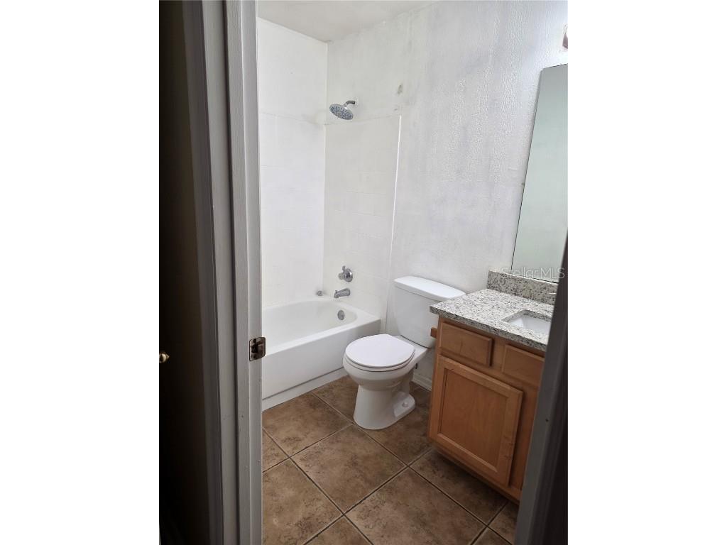 6016 Westgate Drive #201 Orlando FL 32835 O6360726 image8