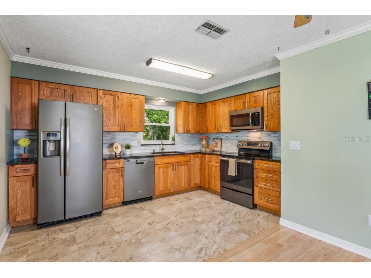 6016 Wilds Dr New Port Richey FL 34653 W7886242 image4