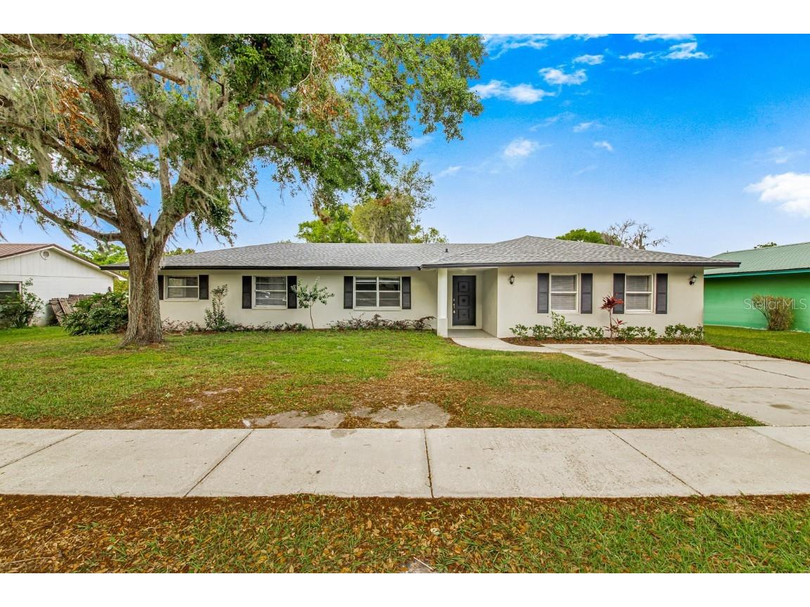 6017 Christina Drive E Lakeland FL 33813 L4934895 image1