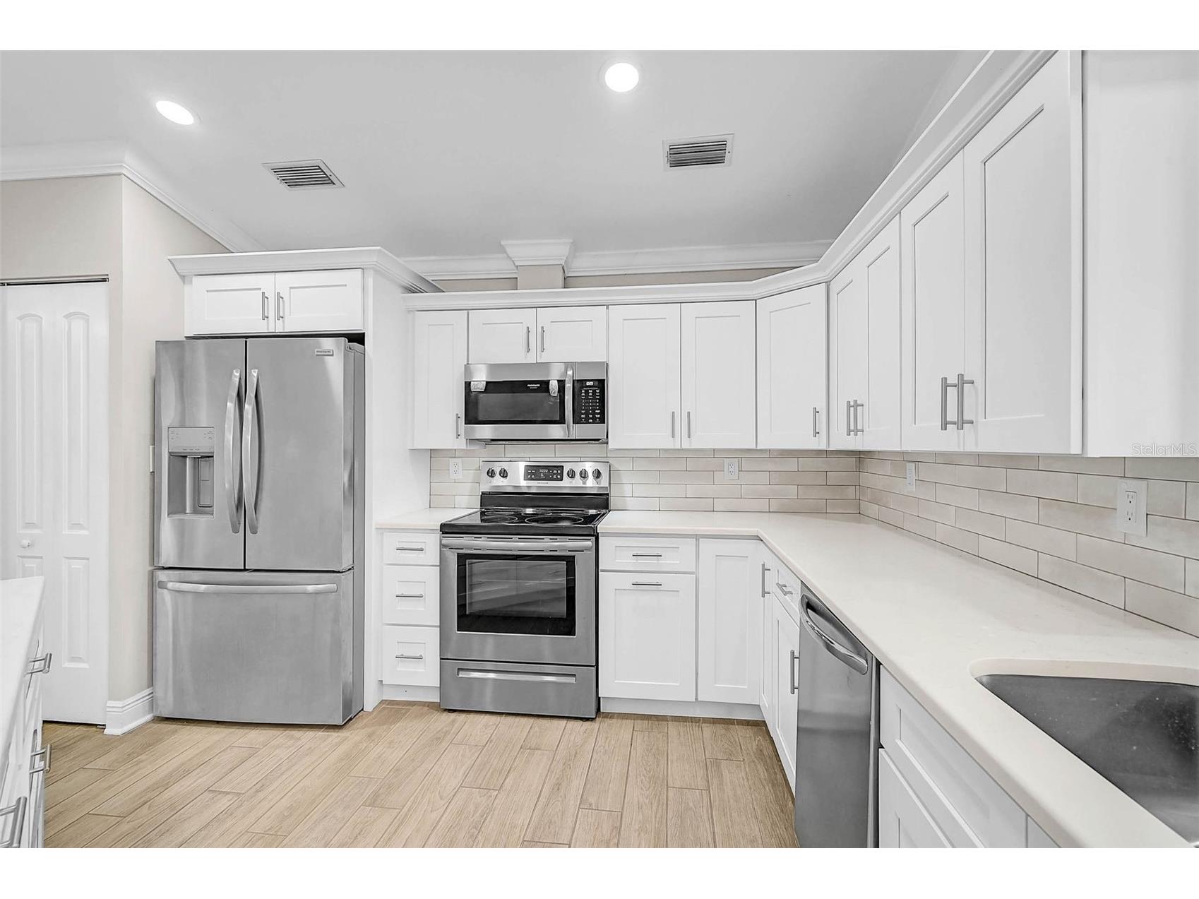 6017 Marella Drive Sarasota FL 34243 A4666772 image4