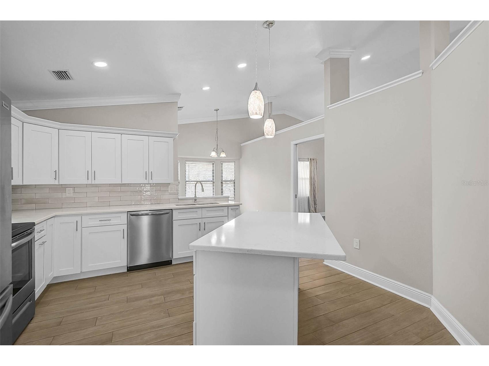 6017 Marella Drive Sarasota FL 34243 A4666772 image5