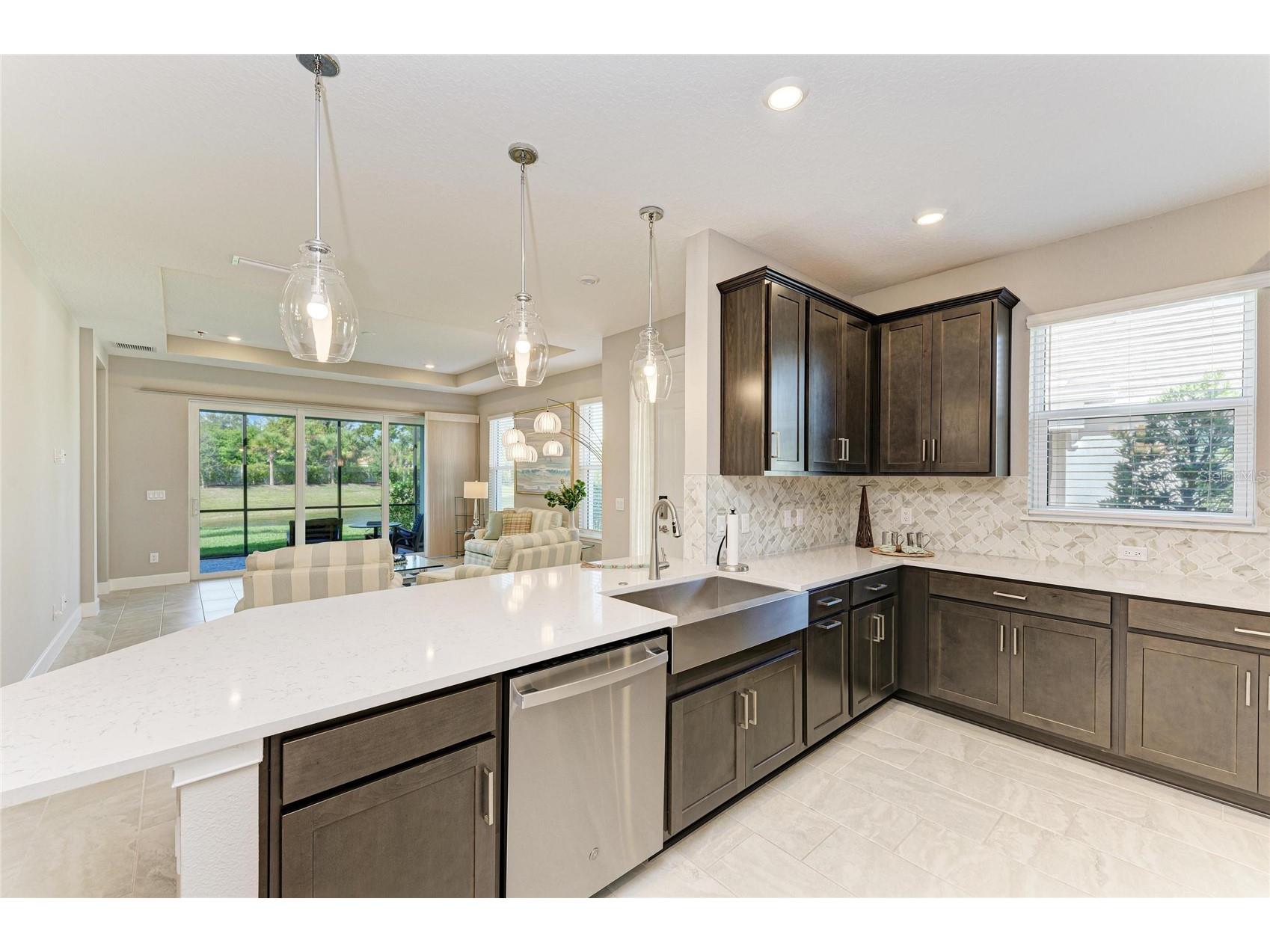 6017 Mesa Glen Bradenton FL 34203 A4691204 image14