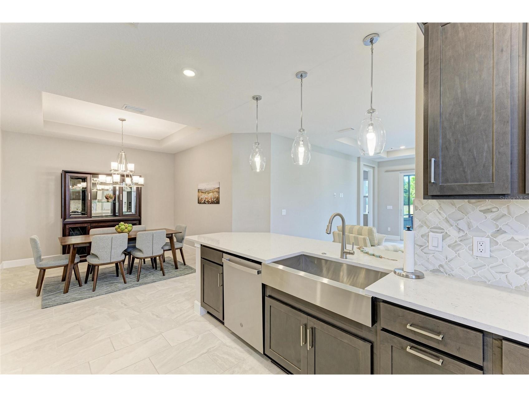 6017 Mesa Glen Bradenton FL 34203 A4691204 image17