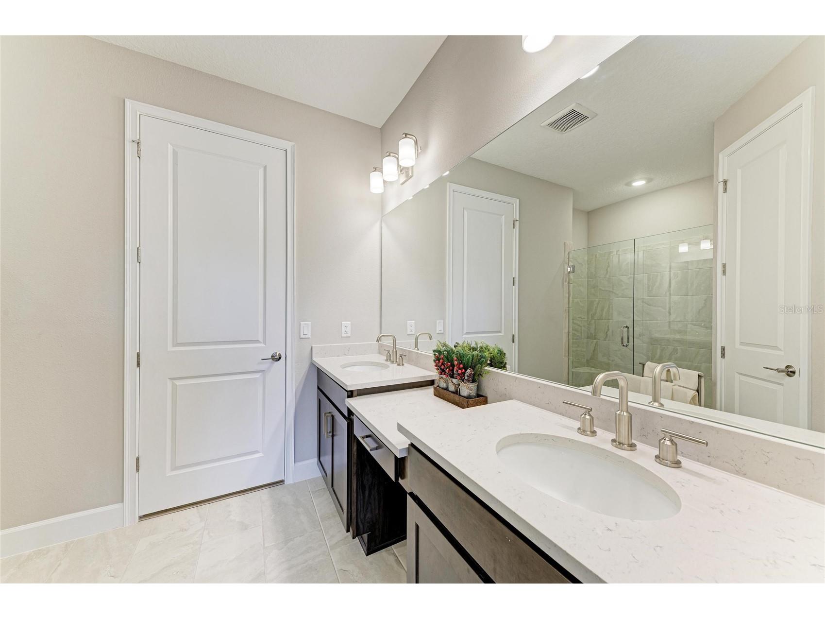 6017 Mesa Glen Bradenton FL 34203 A4691204 image23