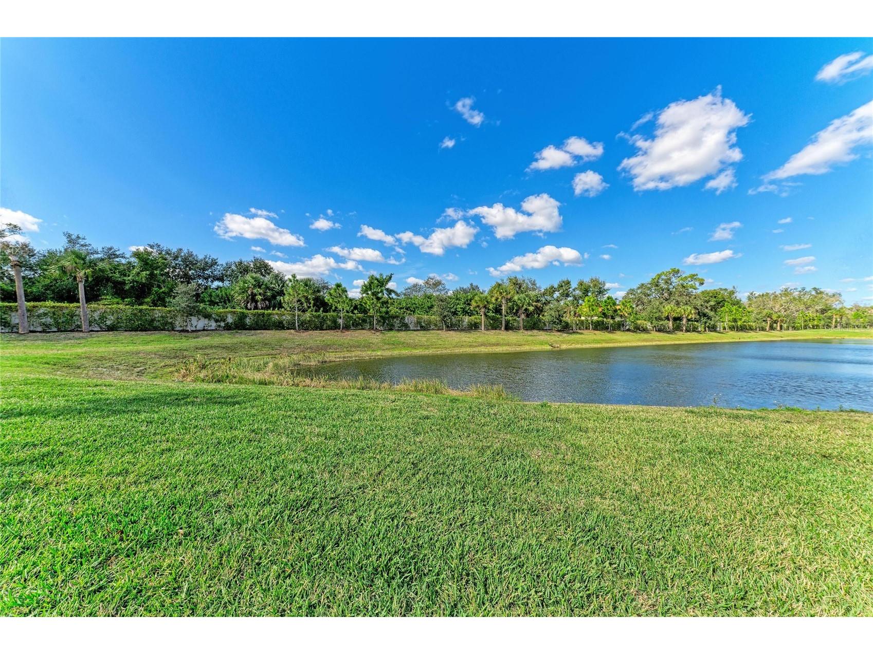 6017 Mesa Glen Bradenton FL 34203 A4691204 image38