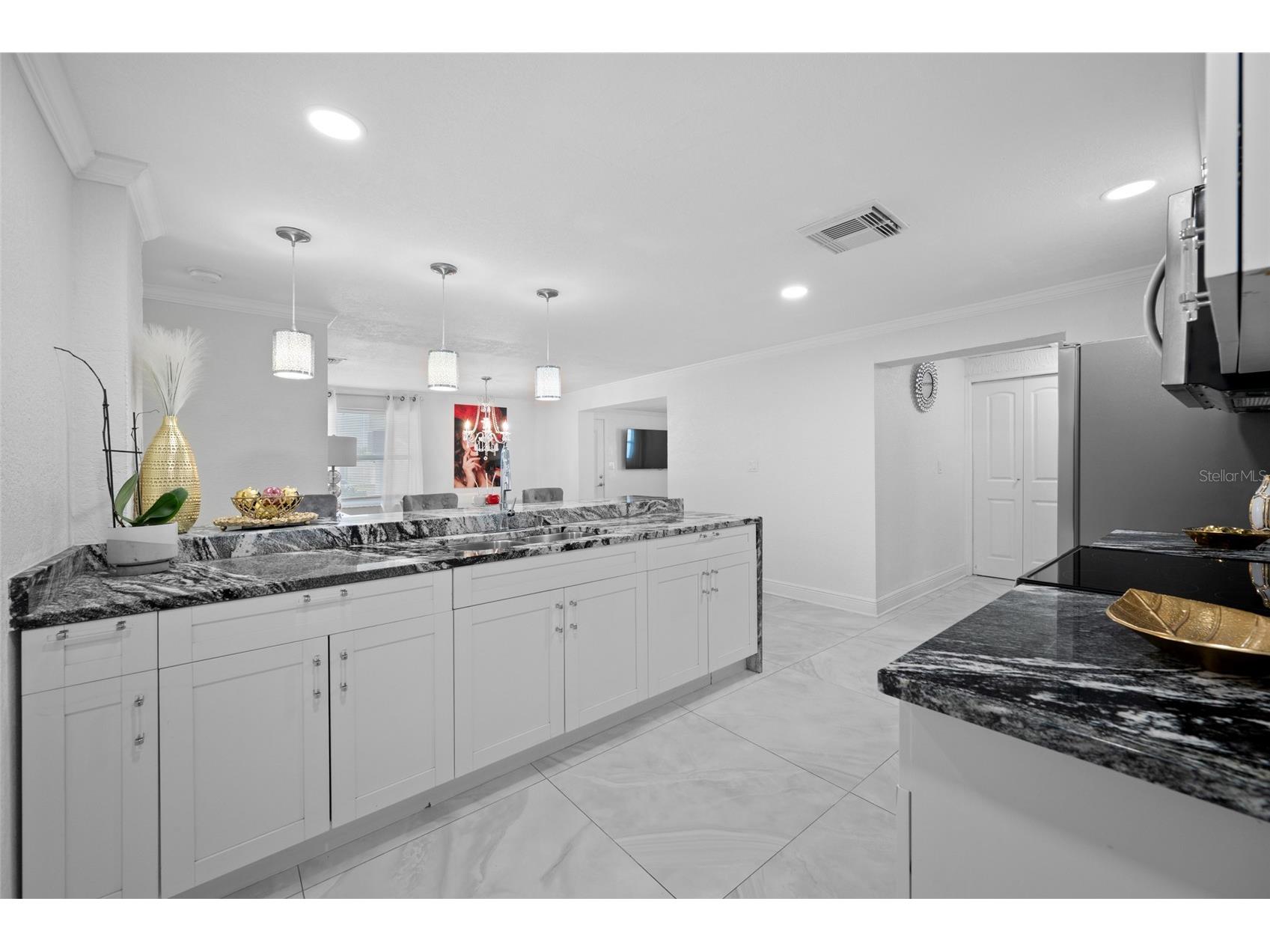 6017 W Fern Street Tampa FL 33634 TB8499196 image16