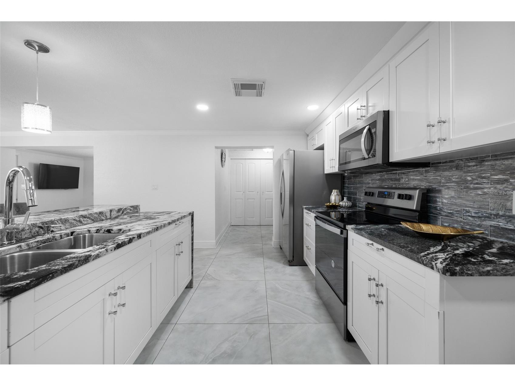 6017 W Fern Street Tampa FL 33634 TB8499196 image17