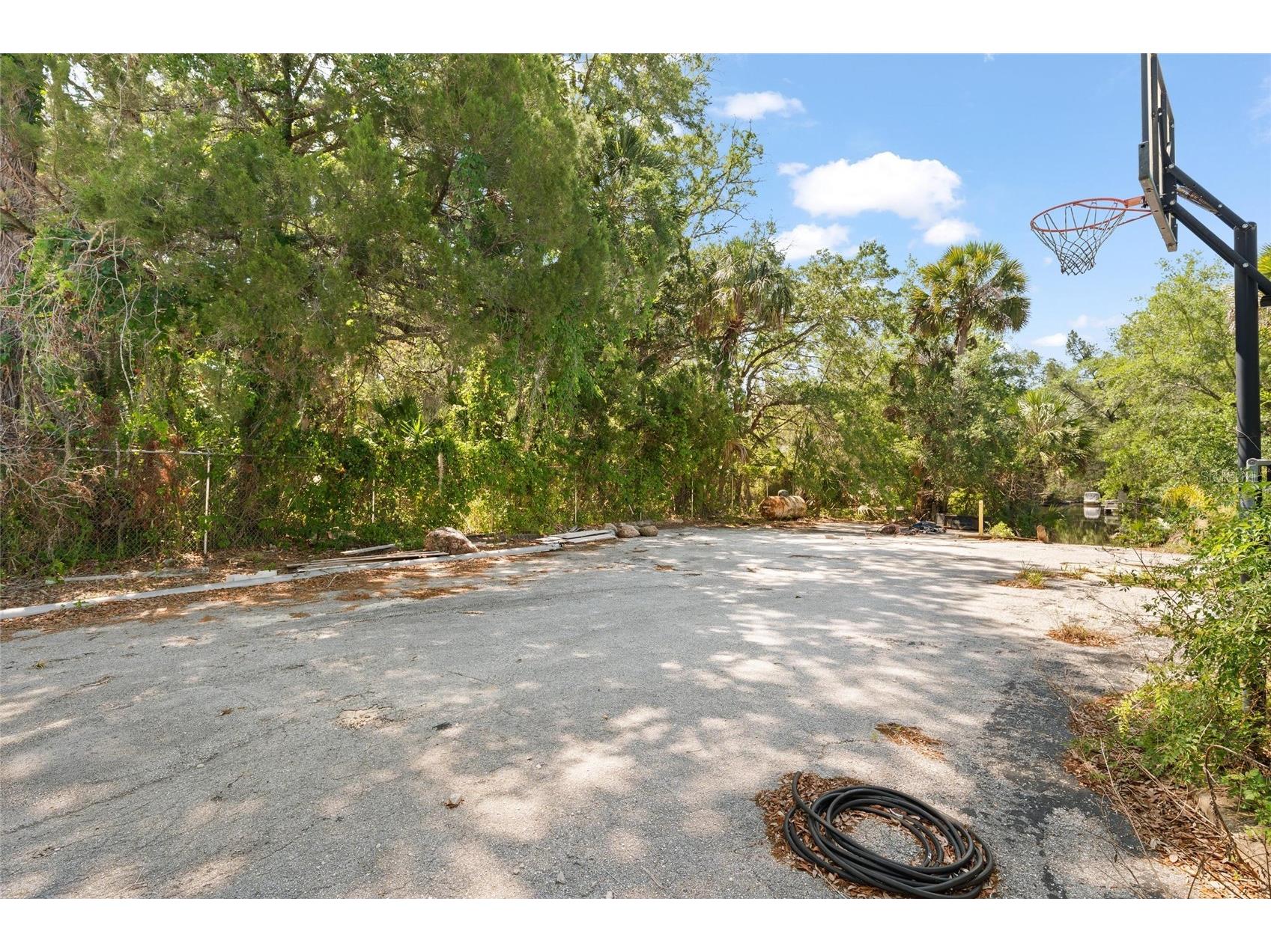 6018 & 6024 Cortez Boulevard Weeki Wachee FL 34607 TB8510263 image10