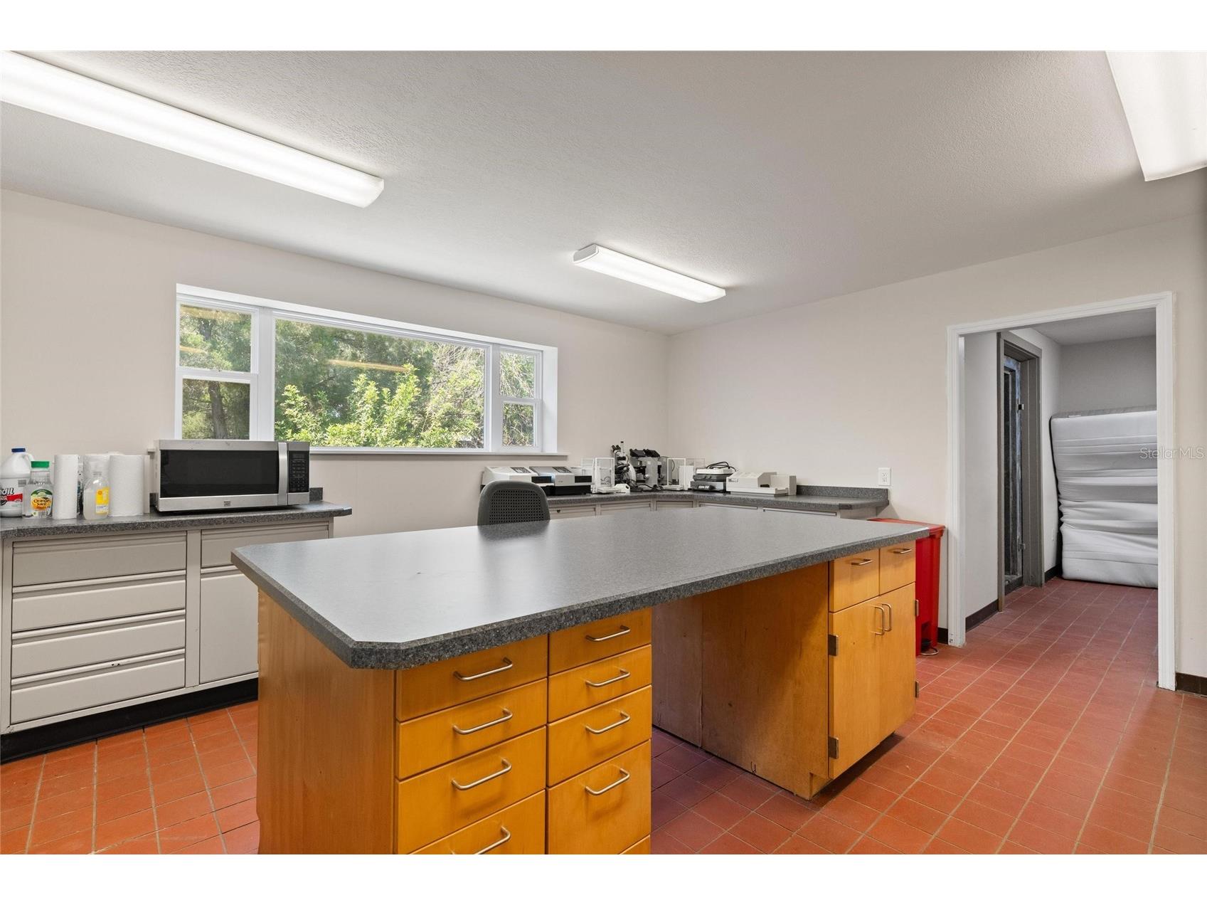 6018 & 6024 Cortez Boulevard Weeki Wachee FL 34607 TB8510263 image21