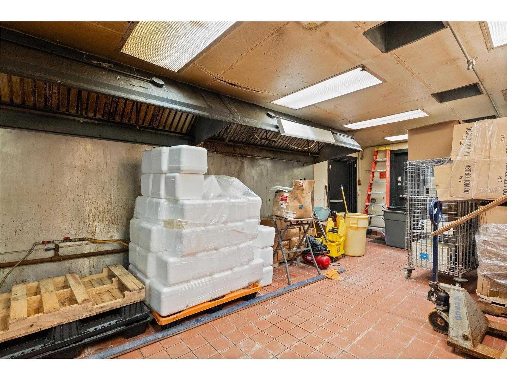 6018 & 6024 Cortez Boulevard Weeki Wachee FL 34607 TB8510263 image33