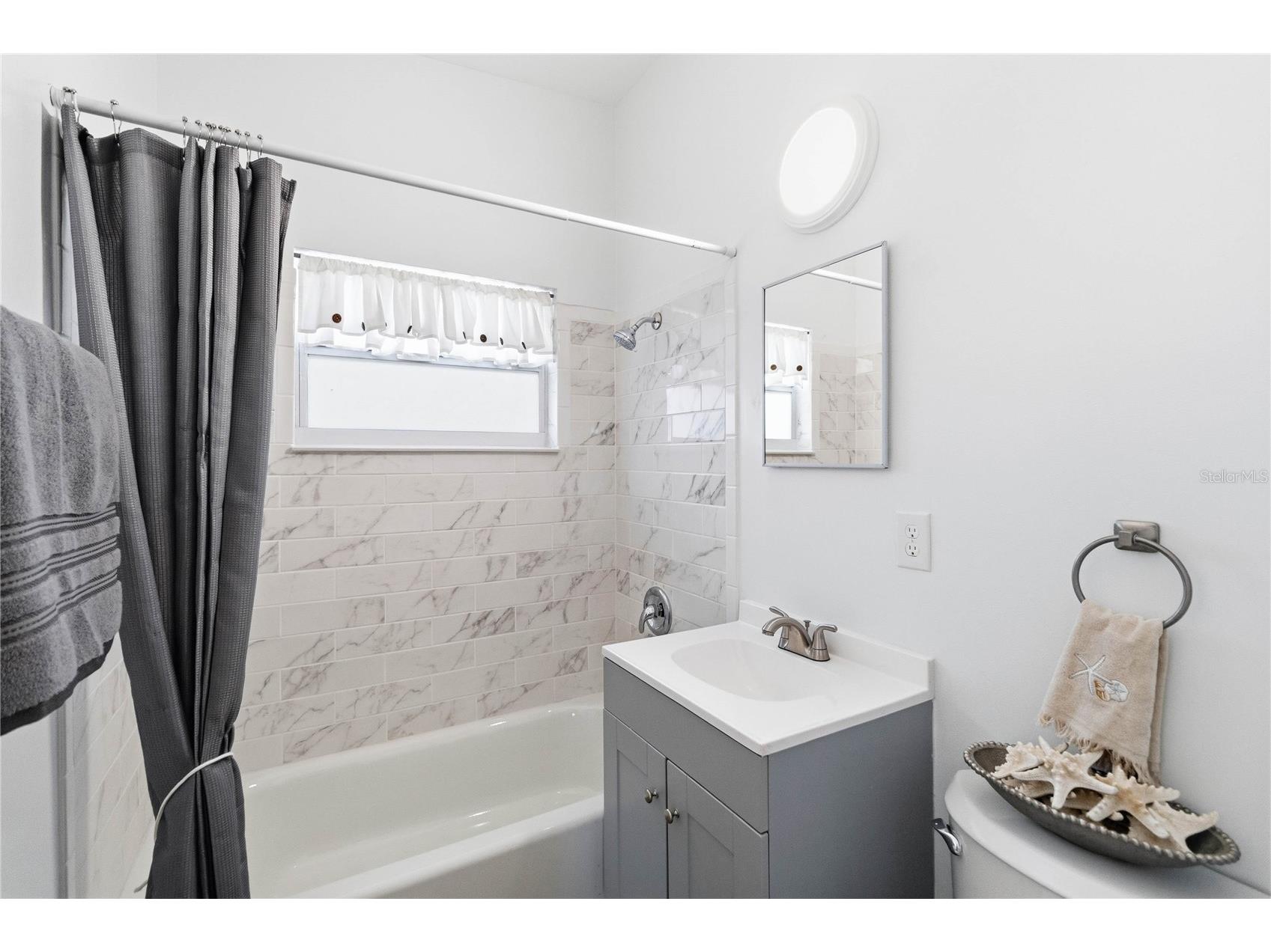 6018 W Livingston Street Orlando FL 32835 O6420866 image4
