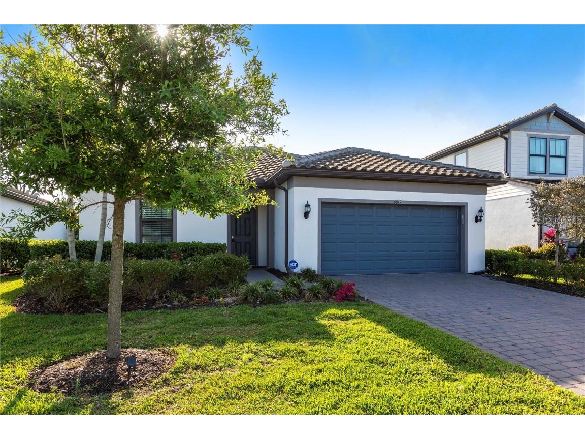 6019 Bluestar Court Bradenton FL 34211 A4649438 image1