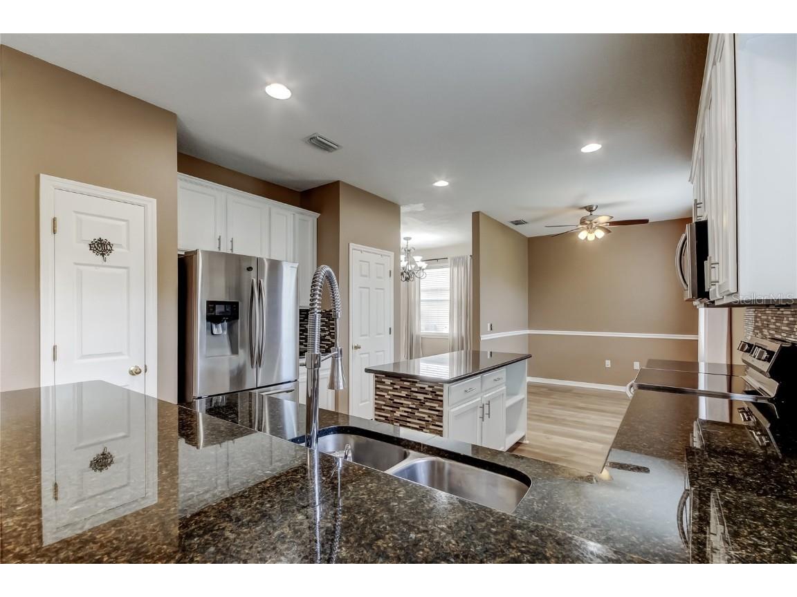 6019 Cape Loop Land O Lakes FL 34639 TB8451092 image12