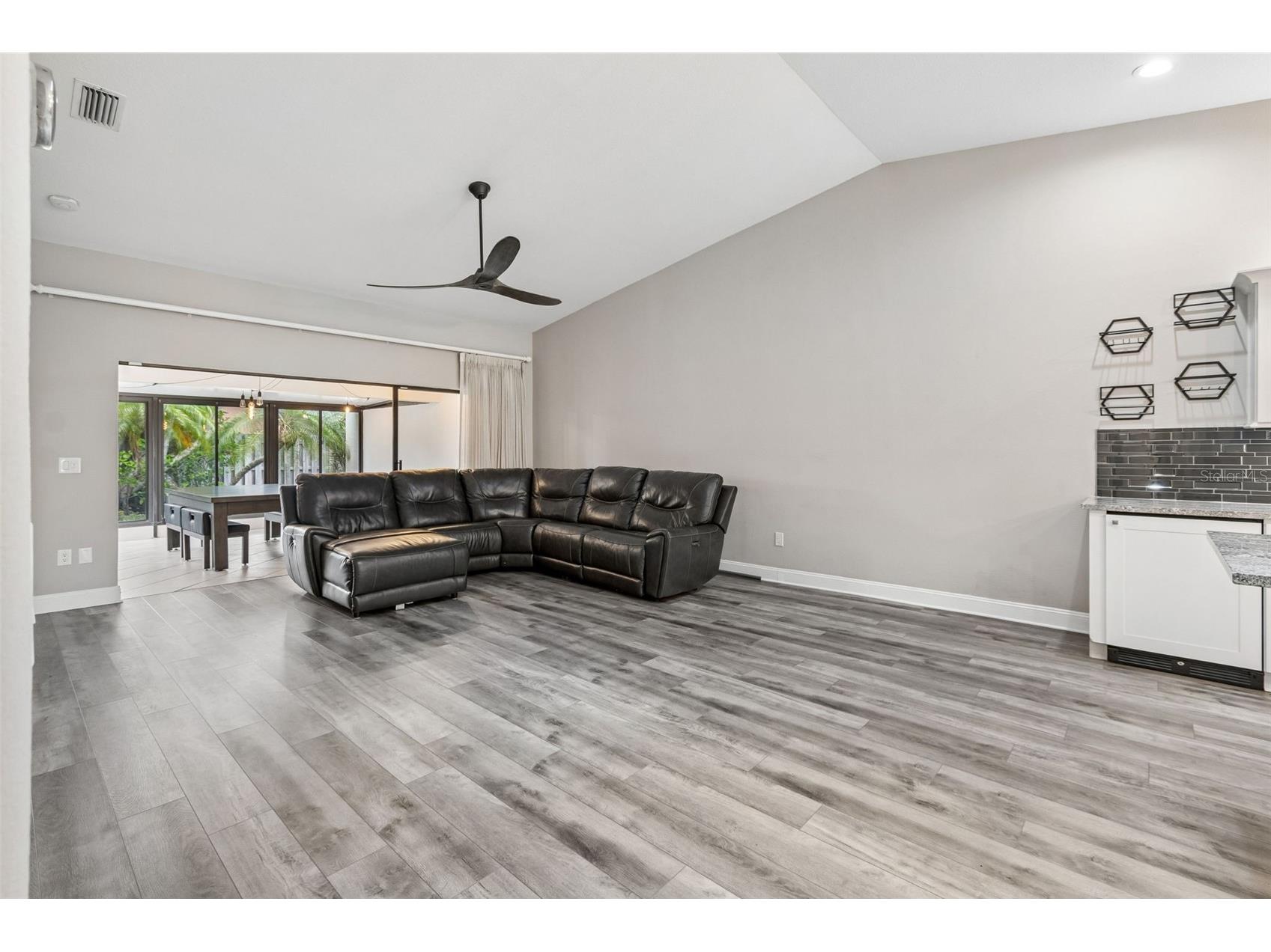 6019 Courtside Drive Bradenton FL 34210 TB8520664 image11