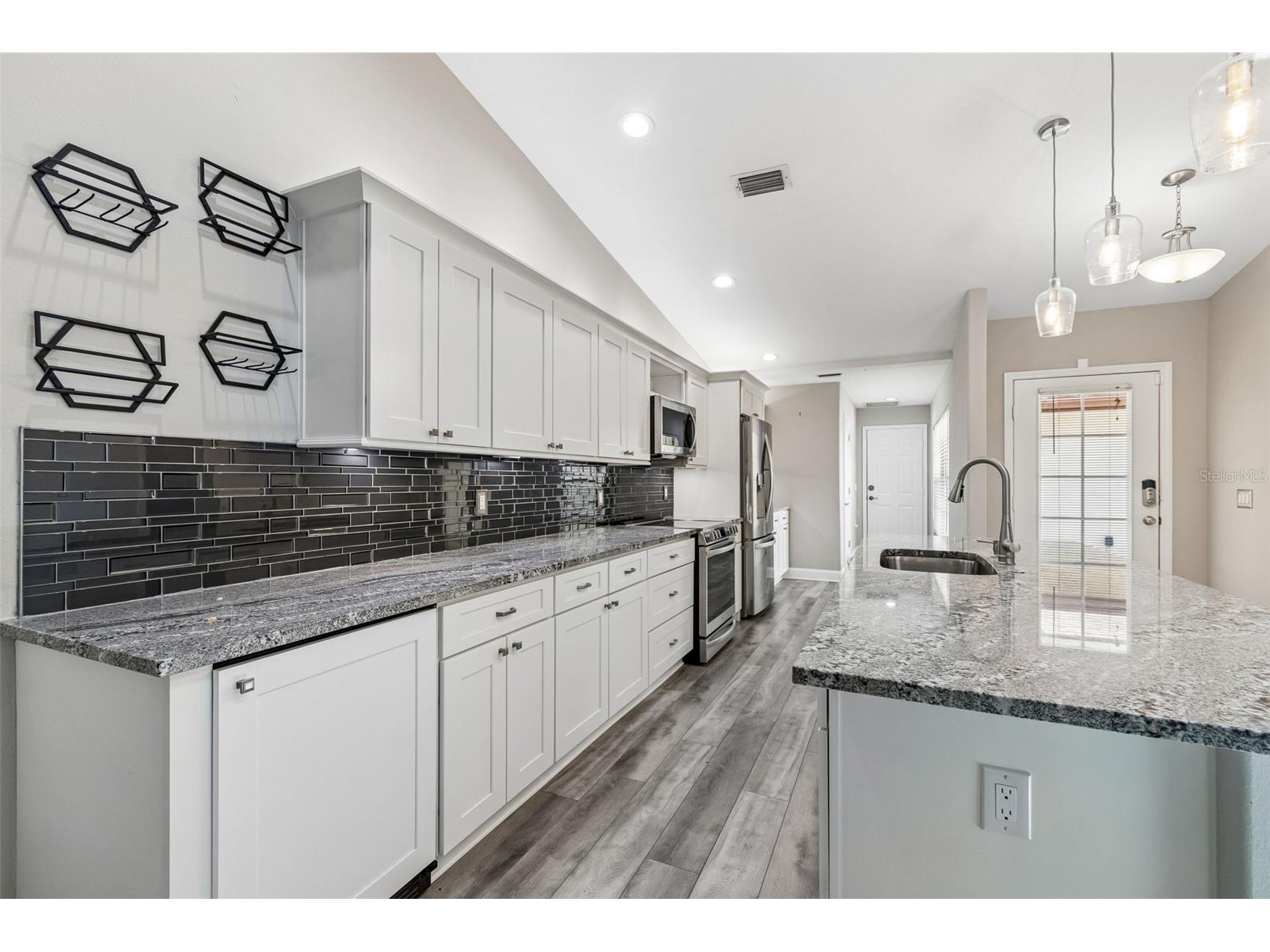 6019 Courtside Drive Bradenton FL 34210 TB8520664 image13