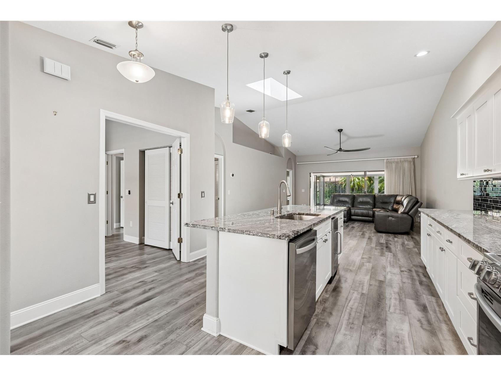 6019 Courtside Drive Bradenton FL 34210 TB8520664 image16