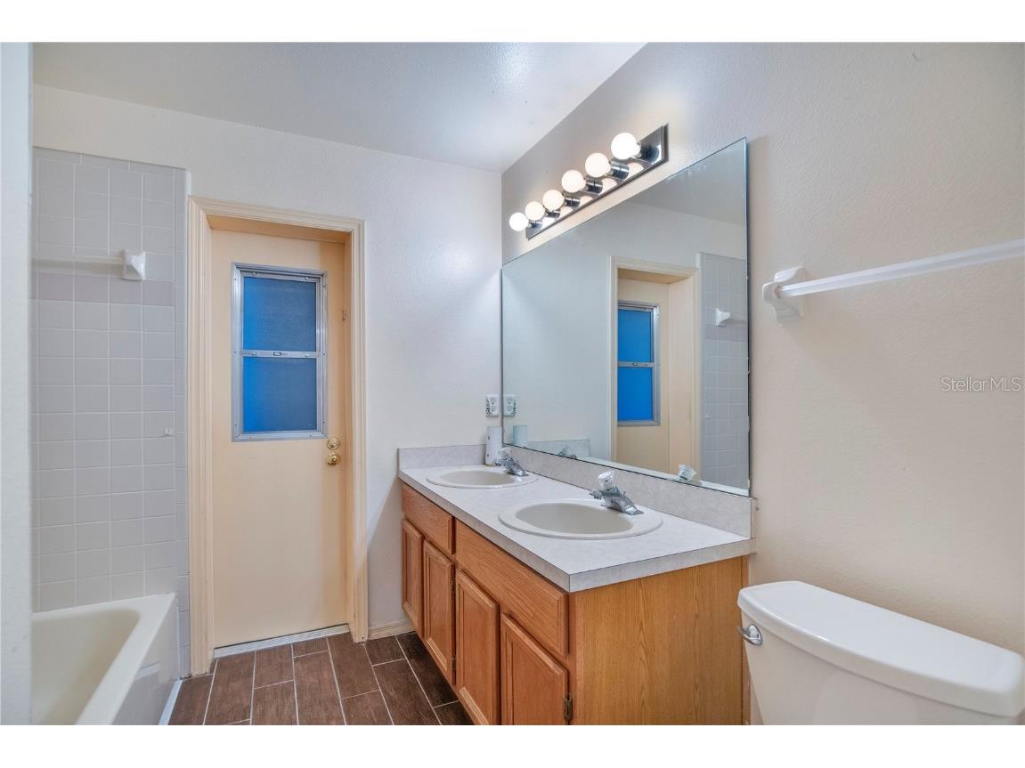 6019 Long Peak Drive Orlando FL 32810 O6355266 image18