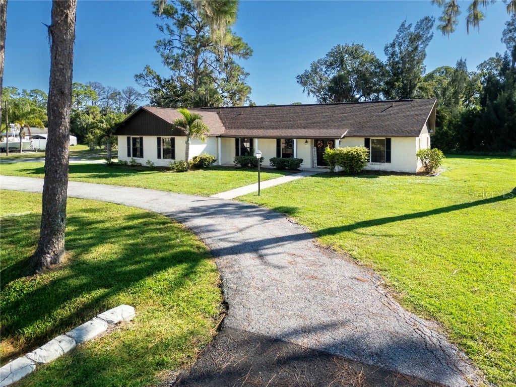 602 10th Street SW Ruskin FL 33570 TB8437635 image1