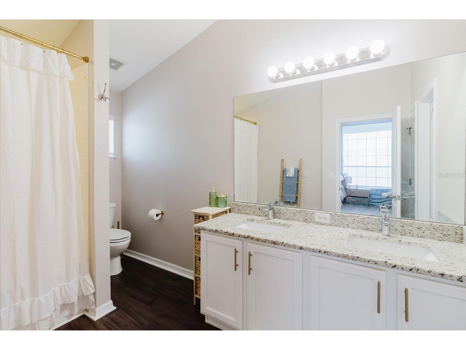 602 51st Avenue N Saint Petersburg FL 33703 TB8505574 image31