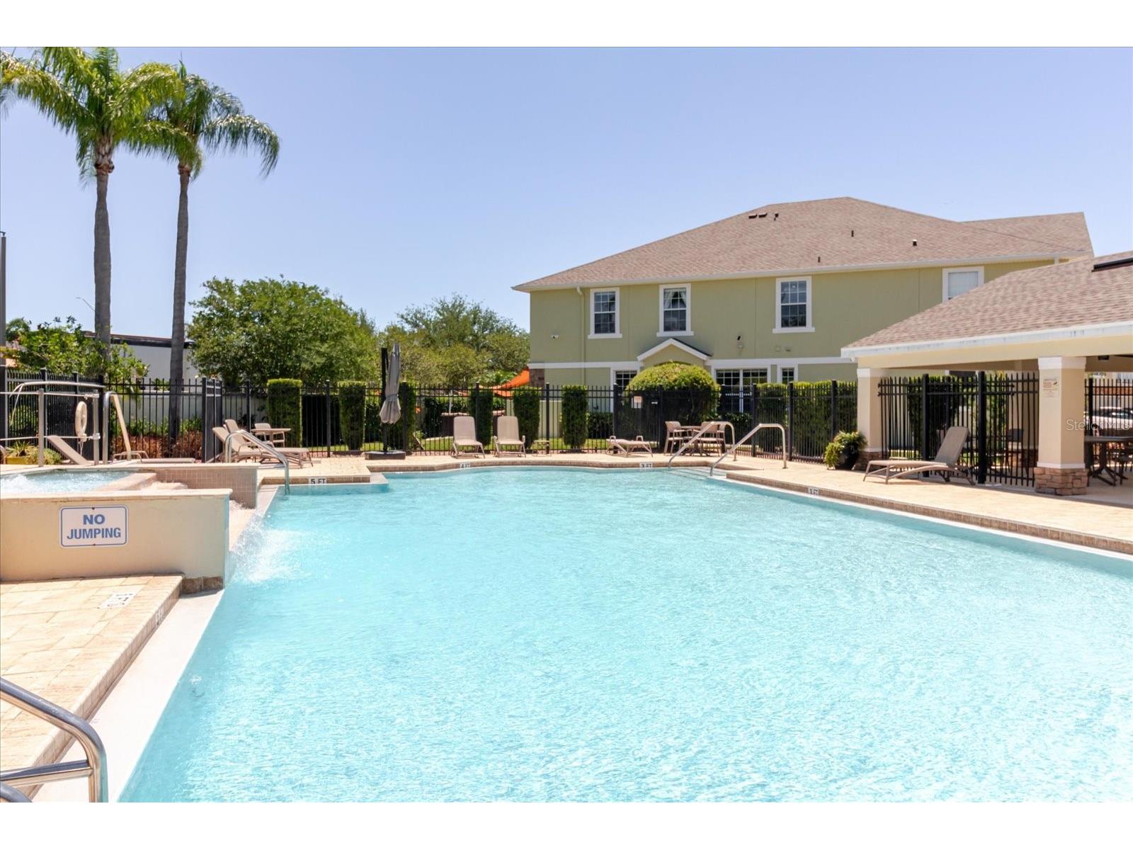 602 51st Avenue N Saint Petersburg FL 33703 TB8505574 image57