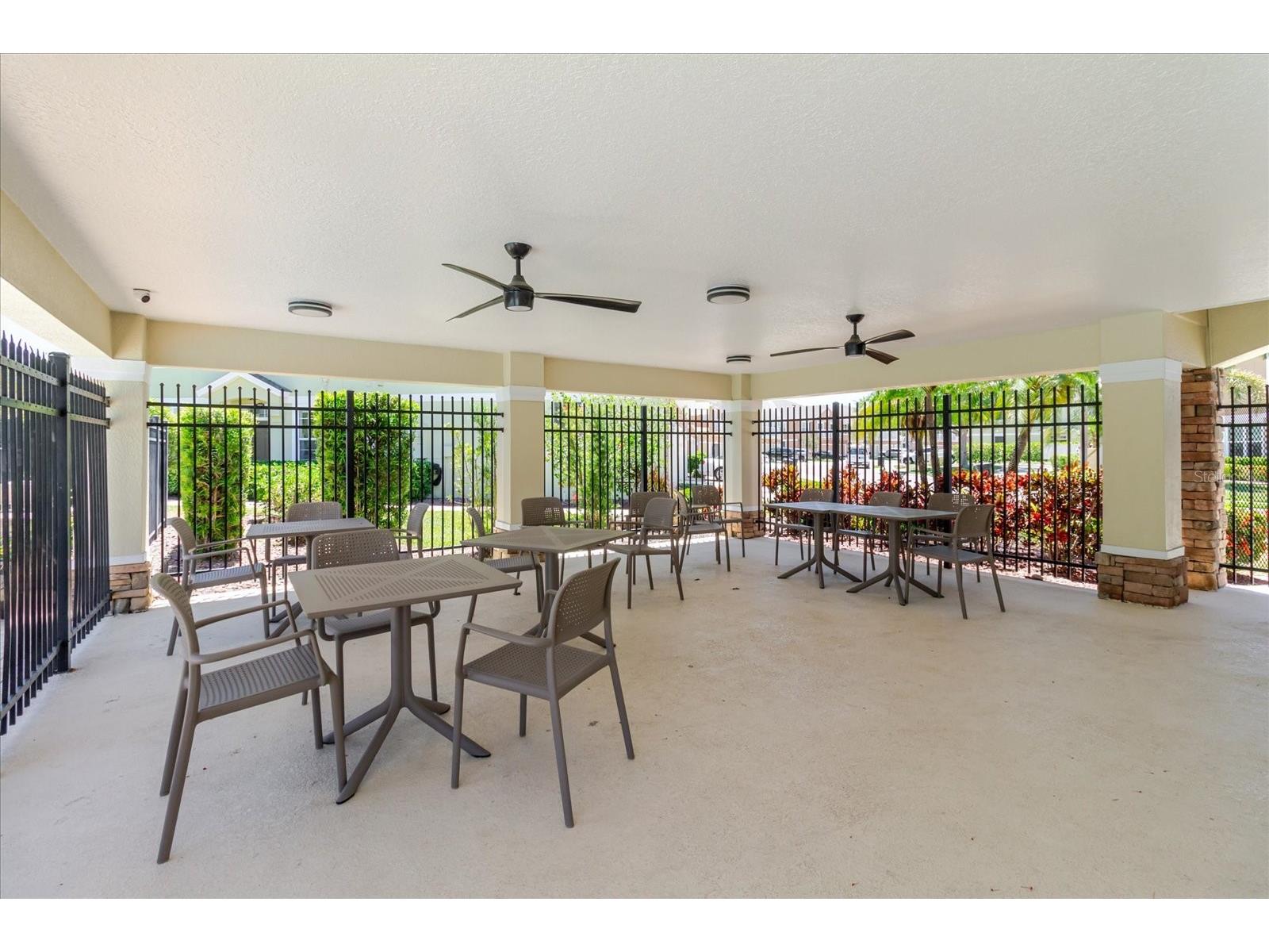 602 51st Avenue N Saint Petersburg FL 33703 TB8505574 image58
