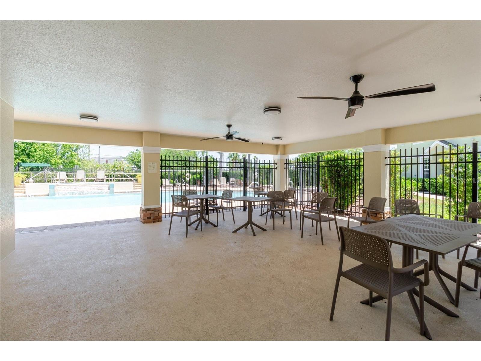 602 51st Avenue N Saint Petersburg FL 33703 TB8505574 image59
