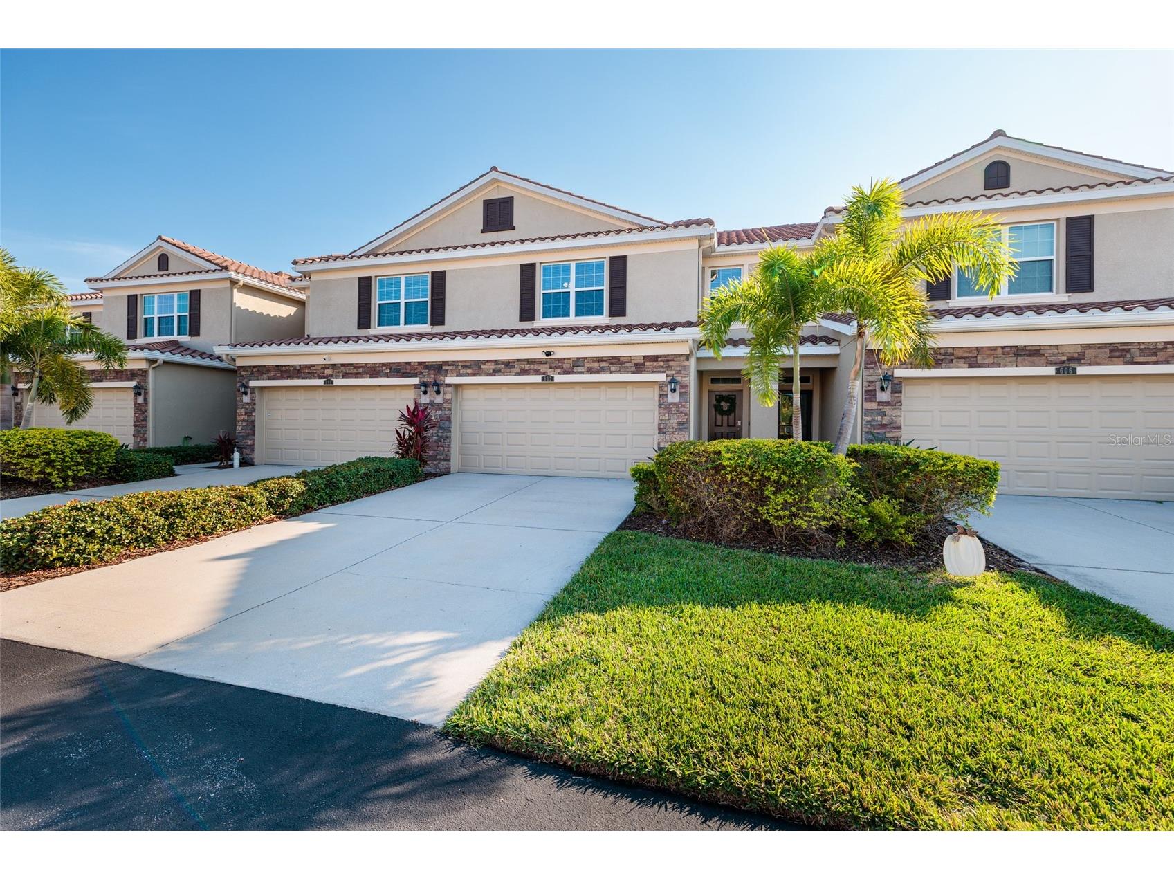 602 53rd Avenue N Saint Petersburg FL 33703 TB8450583 image1