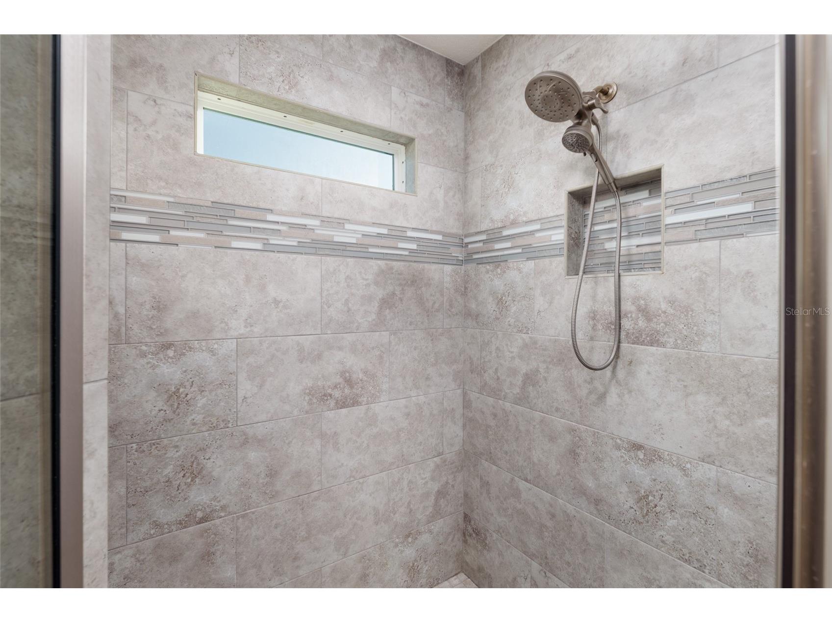 602 53rd Avenue N Saint Petersburg FL 33703 TB8450583 image28