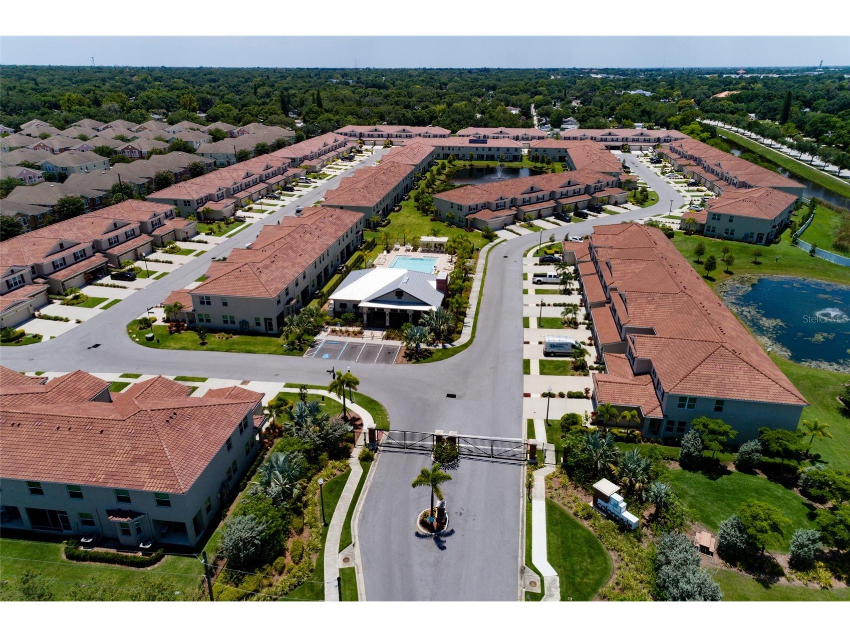 602 53rd Avenue N Saint Petersburg FL 33703 TB8450583 image3