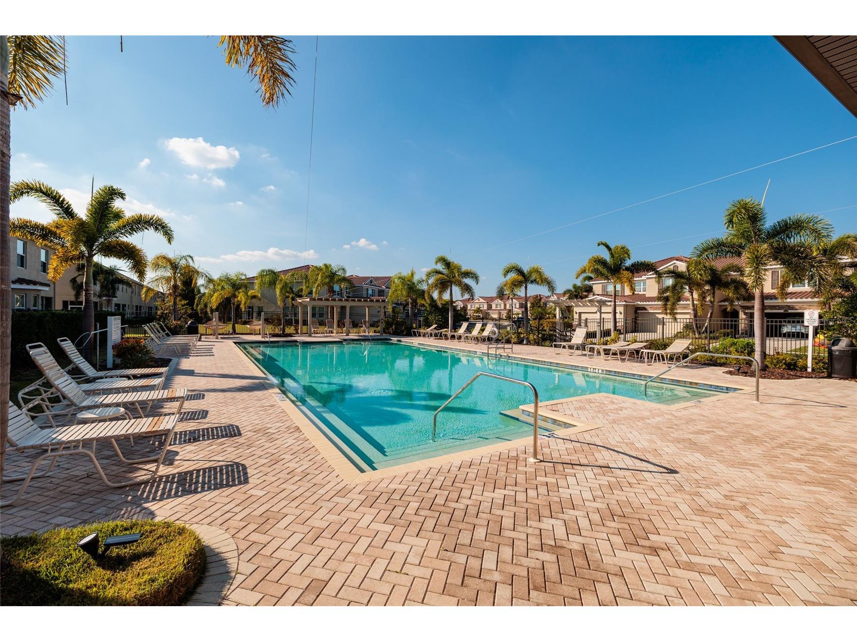 602 53rd Avenue N Saint Petersburg FL 33703 TB8450583 image41