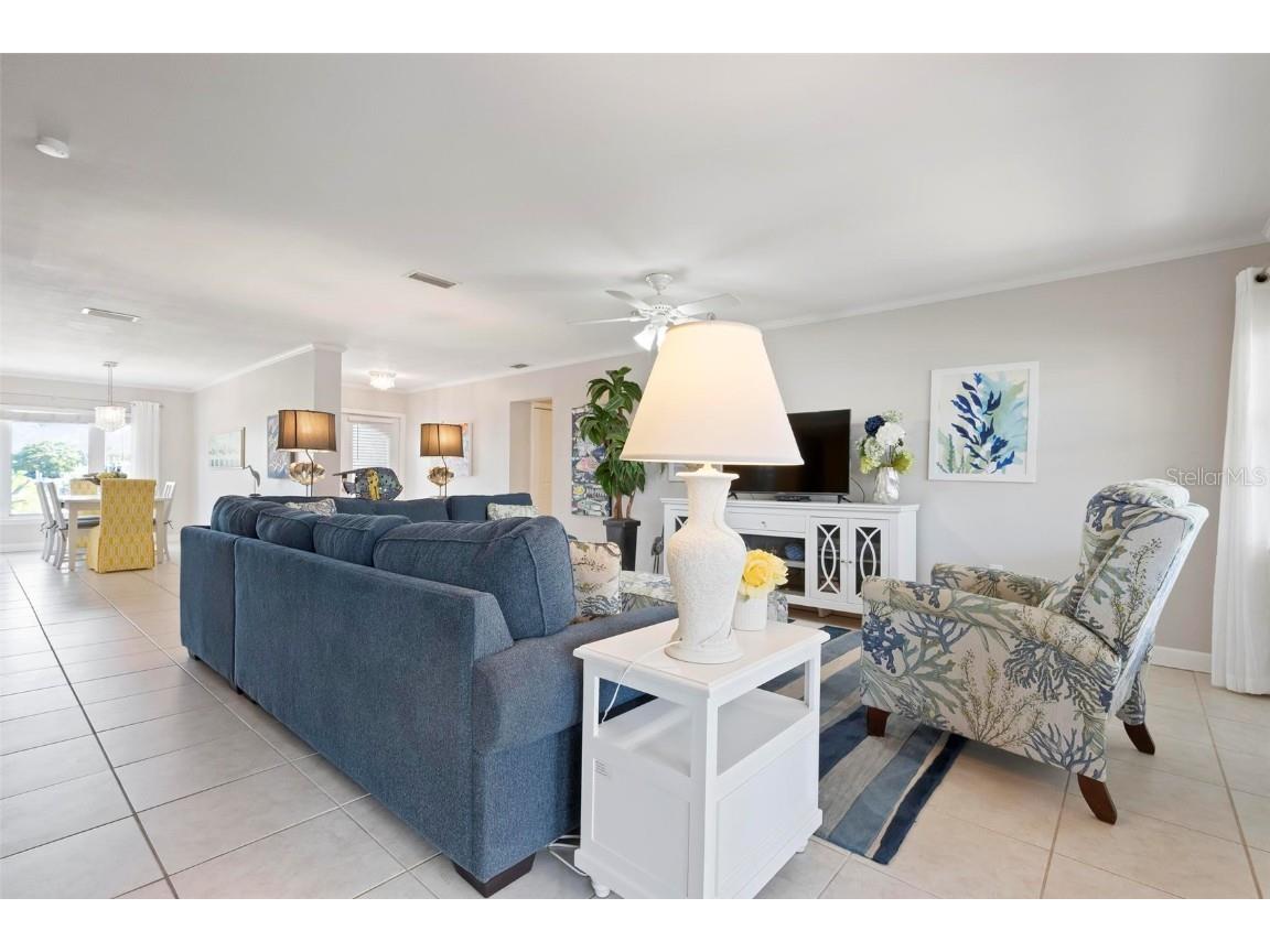 602 Baronet Lane Holmes Beach FL 34217 A4652311 image10