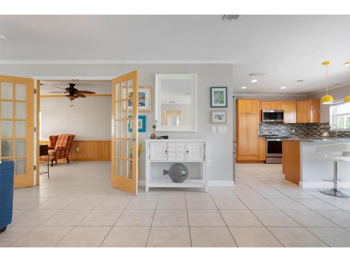 602 Baronet Lane Holmes Beach FL 34217 A4652311 image12