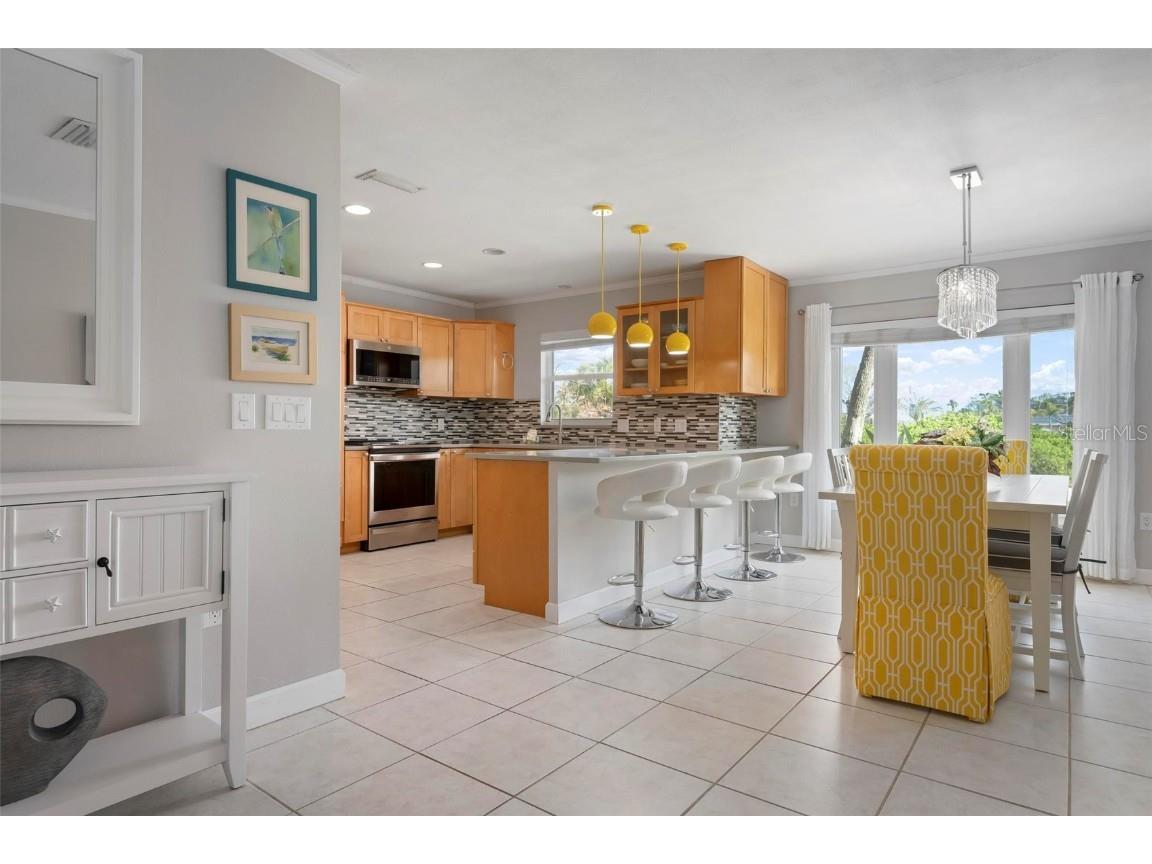 602 Baronet Lane Holmes Beach FL 34217 A4652311 image14