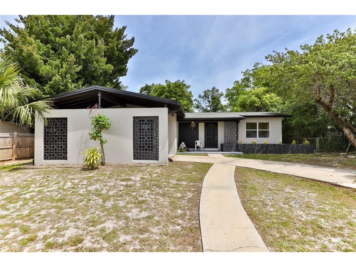 602 E Normandy Boulevard Deltona FL 32725 V4935589 image1