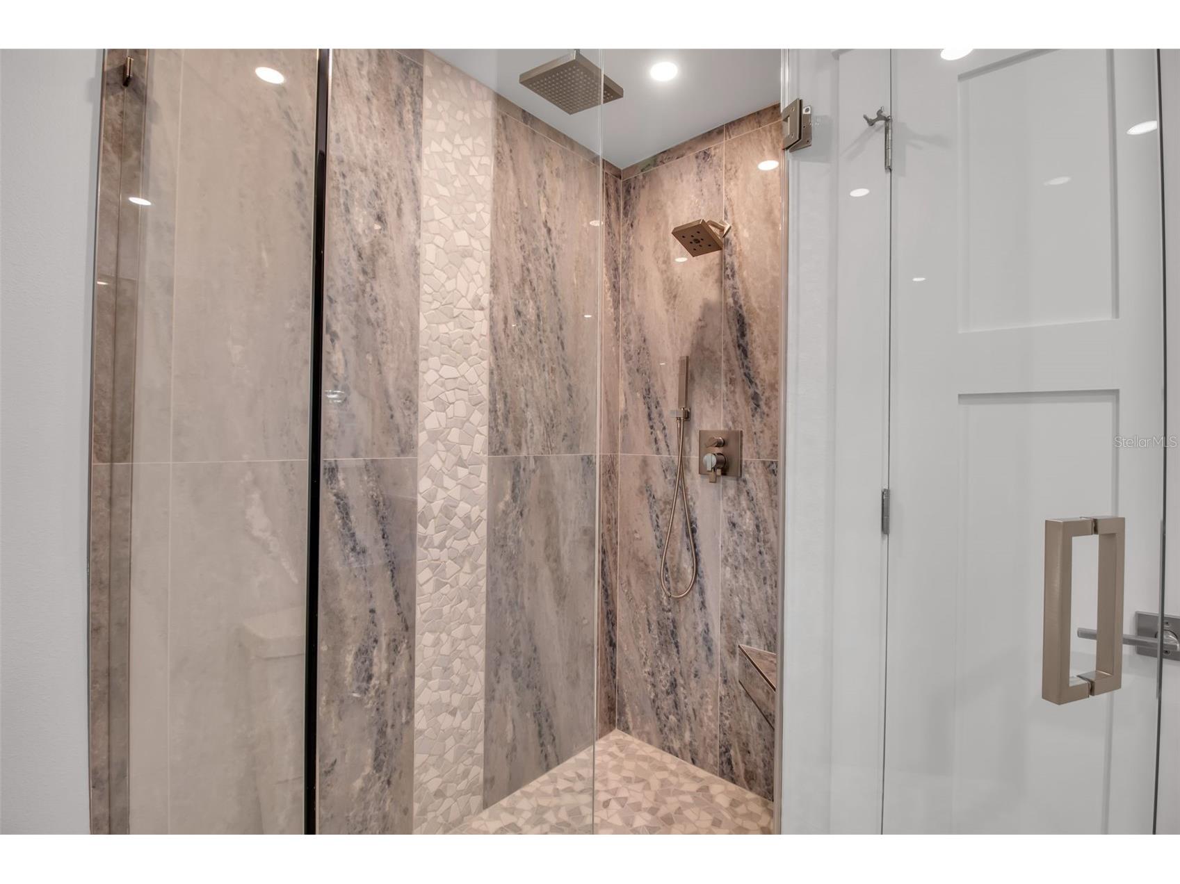 602 Fair Winds Drive #602 Nokomis FL 34275 A4668299 image19