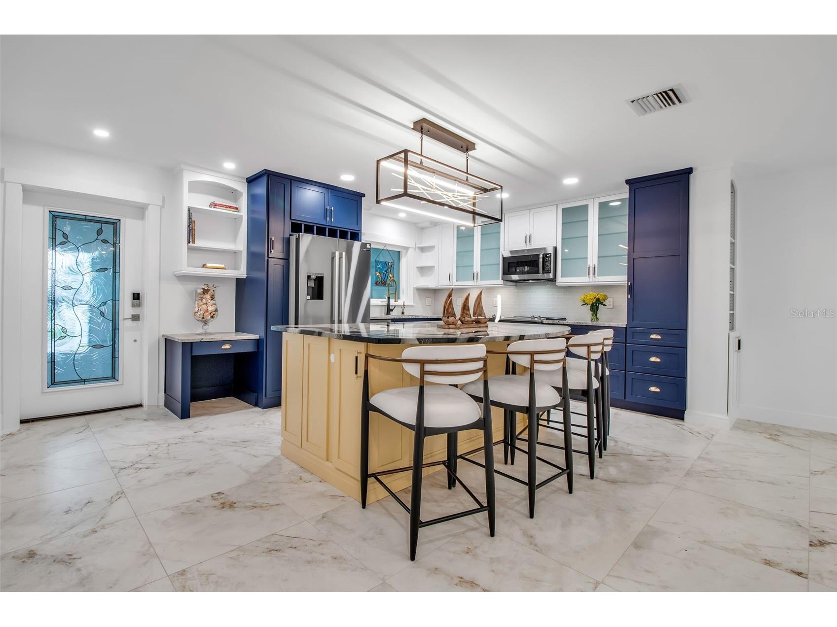 602 Fair Winds Drive #602 Nokomis FL 34275 A4668299 image8