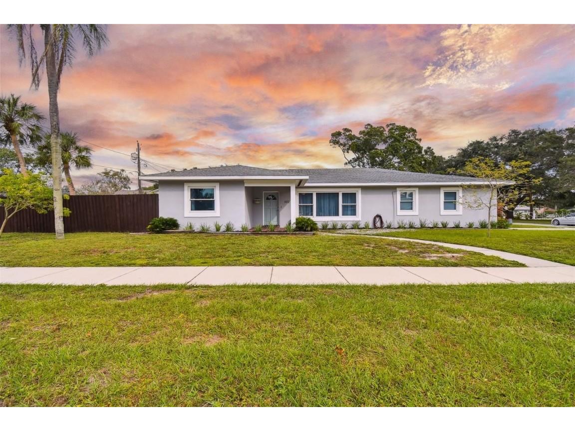 602 Gardenia Street Belleair FL 33756 U8205989 image1