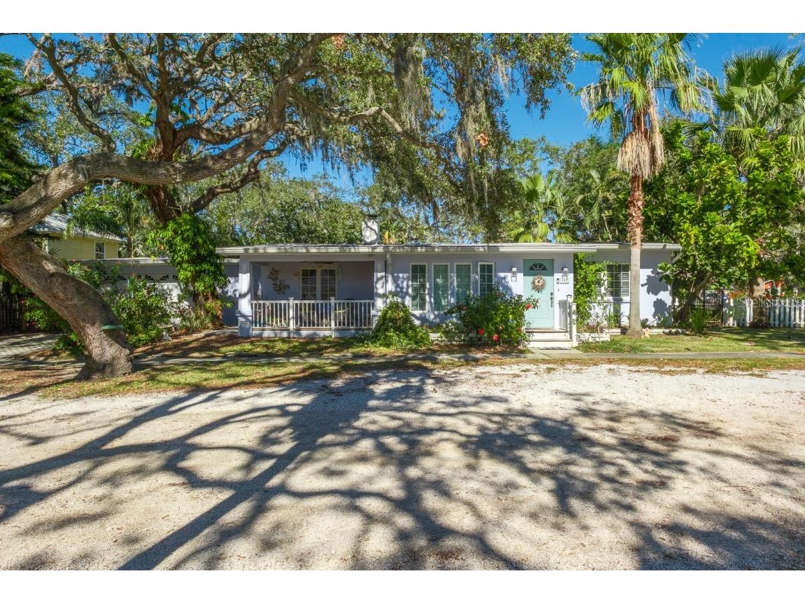 602 Maryland Avenue Crystal Beach FL 34681 TB8325164 image1