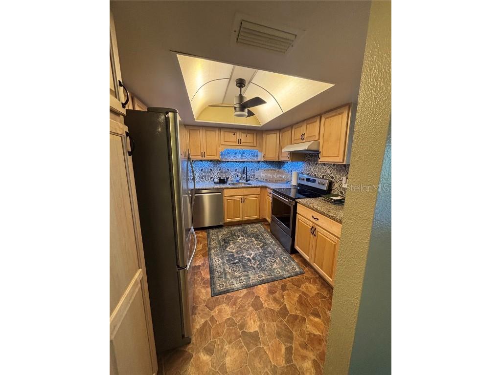 602 Midway Drive #A Ocala FL 34472 OM706448 image7