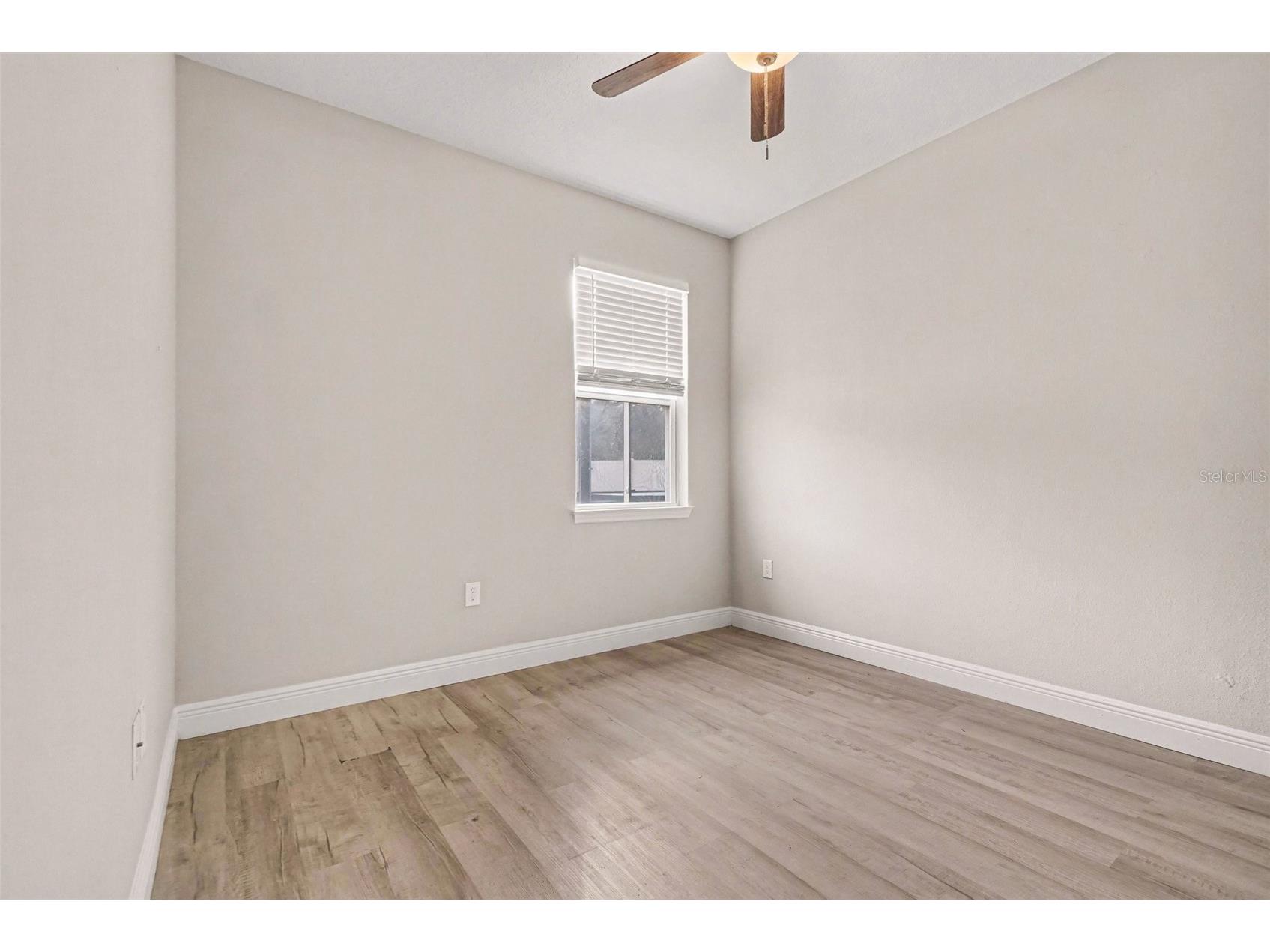 602 Napoli Way Howey In The Hills FL 34737 O6387624 image17