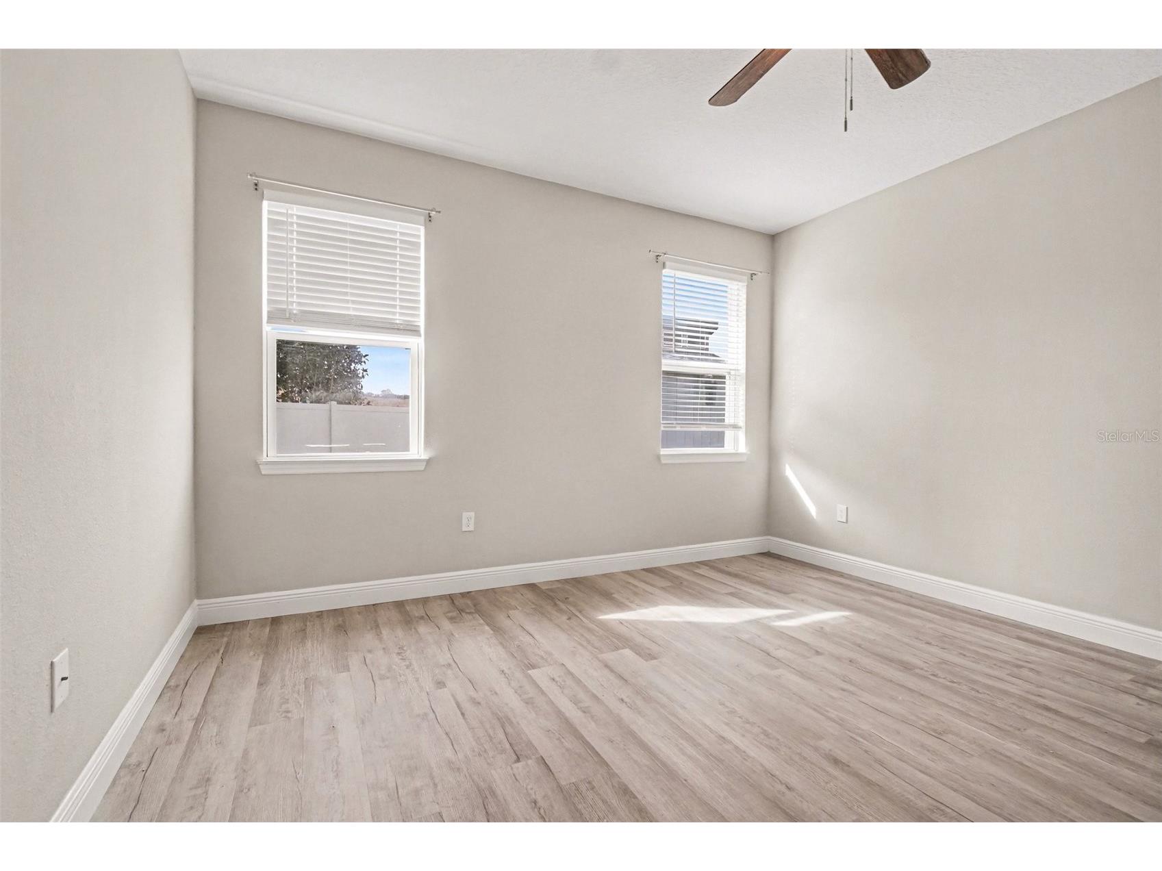 602 Napoli Way Howey In The Hills FL 34737 O6387624 image18