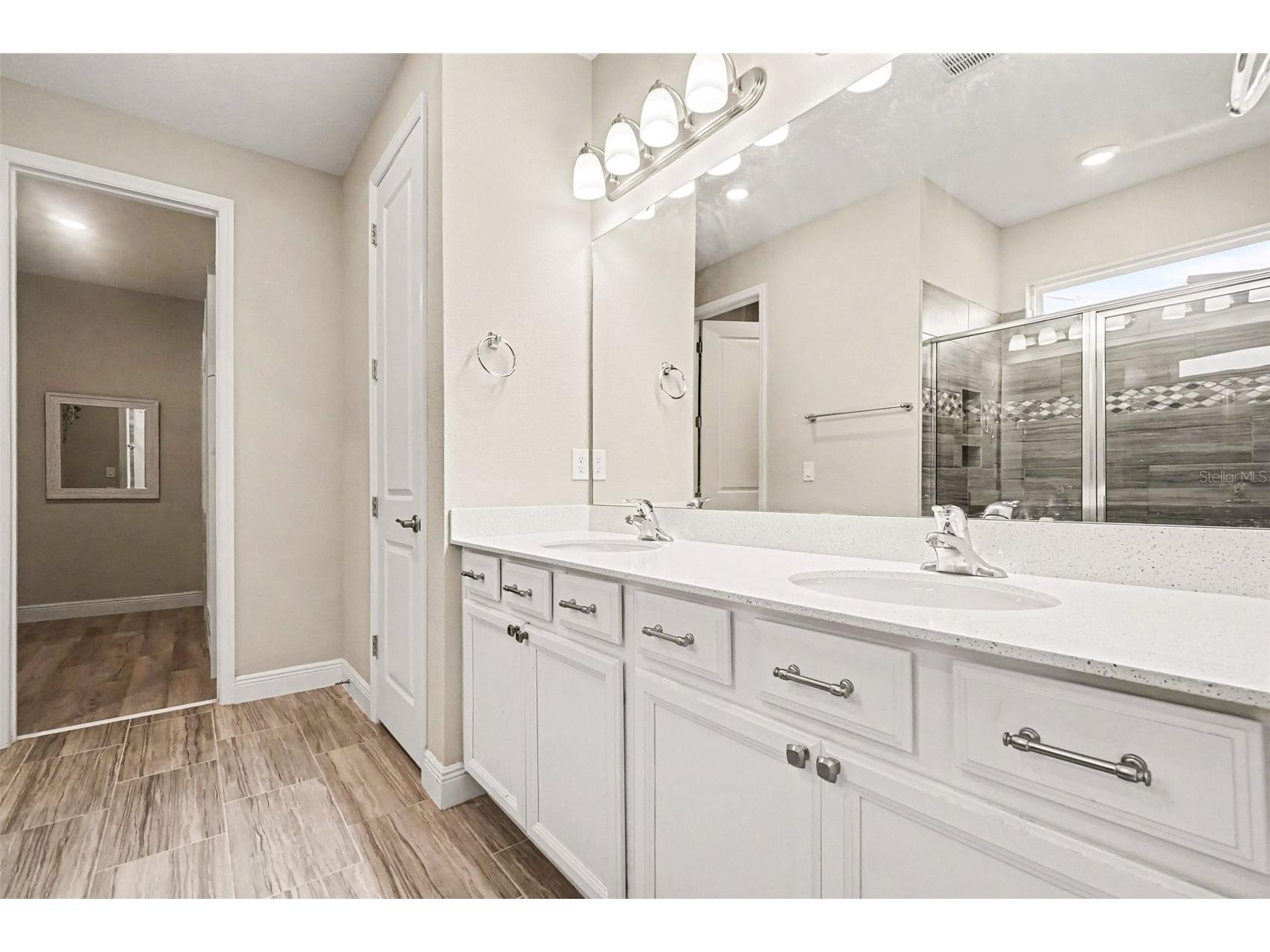 602 Napoli Way Howey In The Hills FL 34737 O6387624 image23