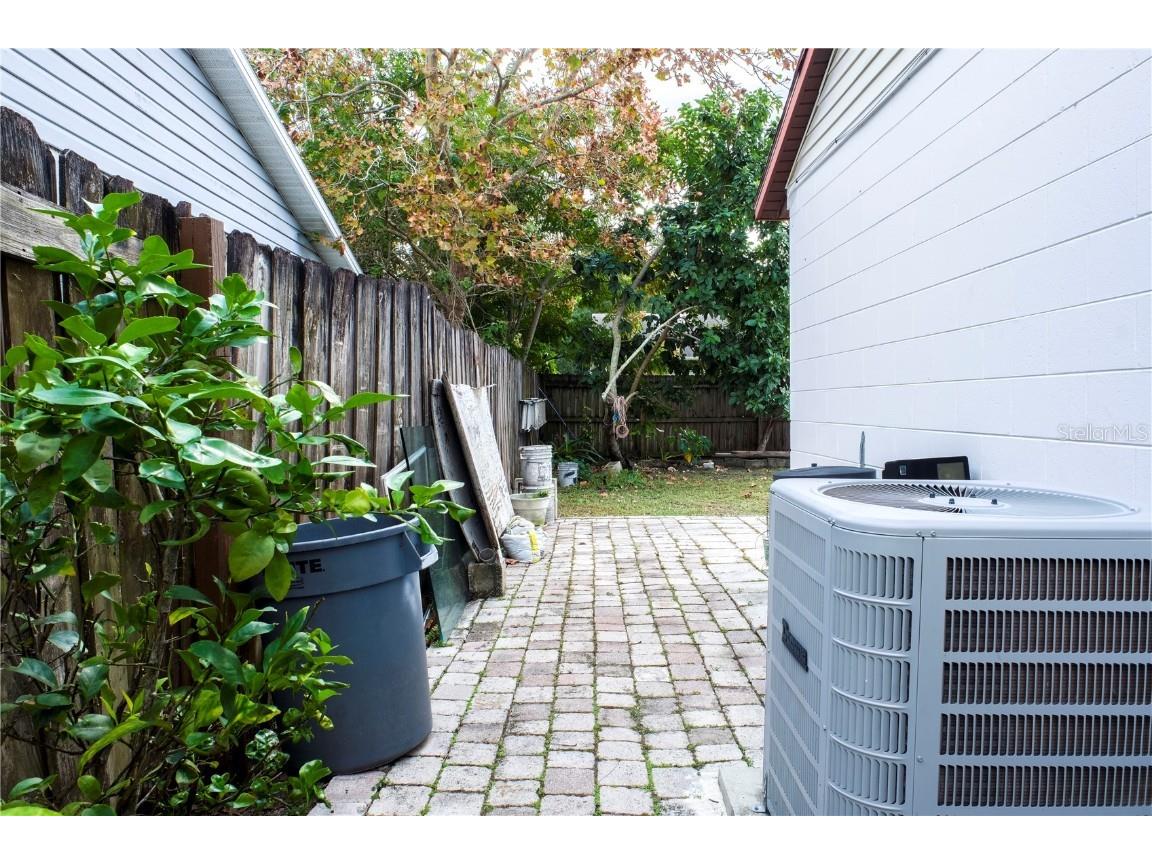 602 Oak Manor Circle Orlando FL 32825 O6358367 image28