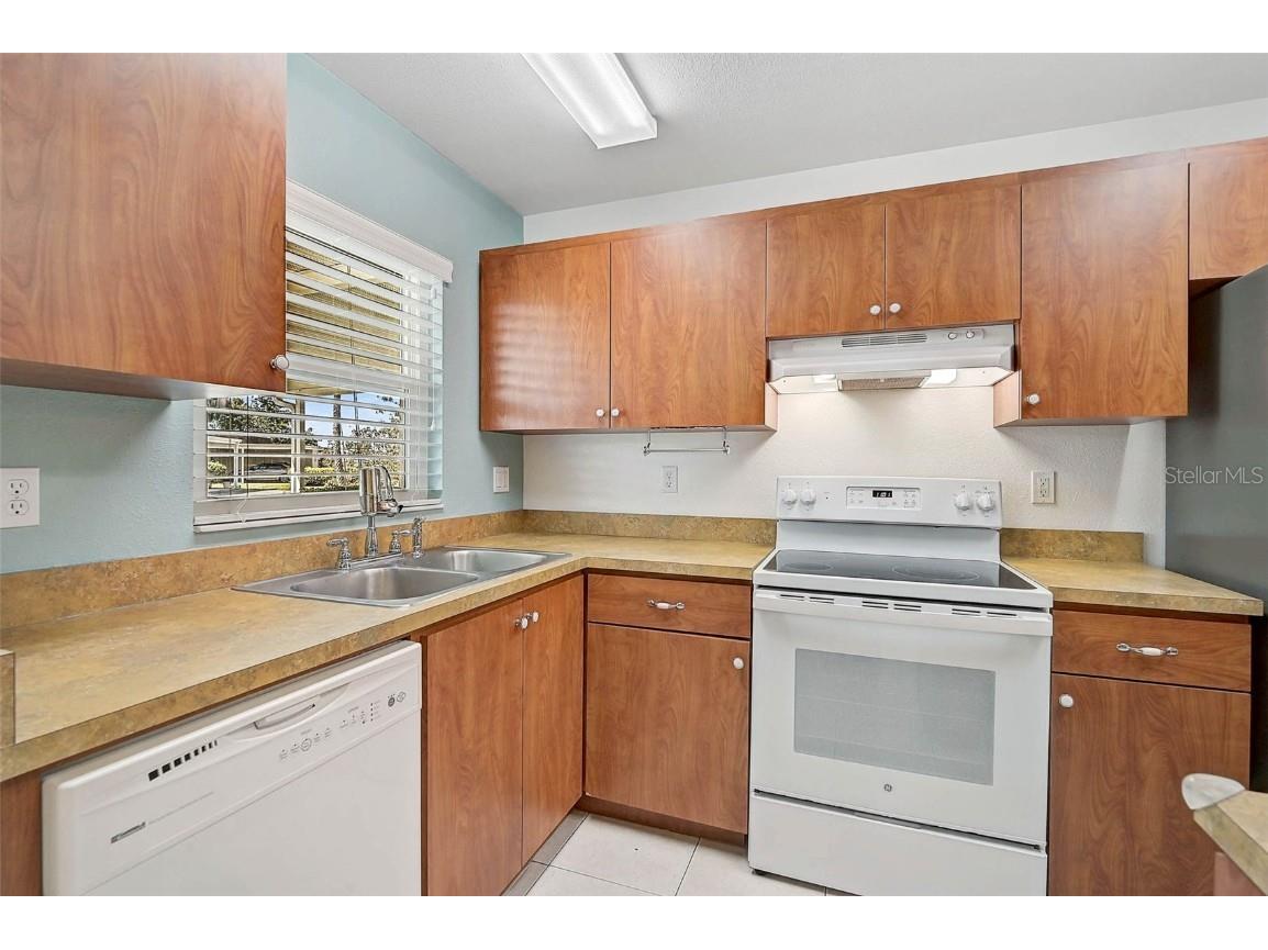 602 Park Circle Bradenton FL 34207 A4652517 image9