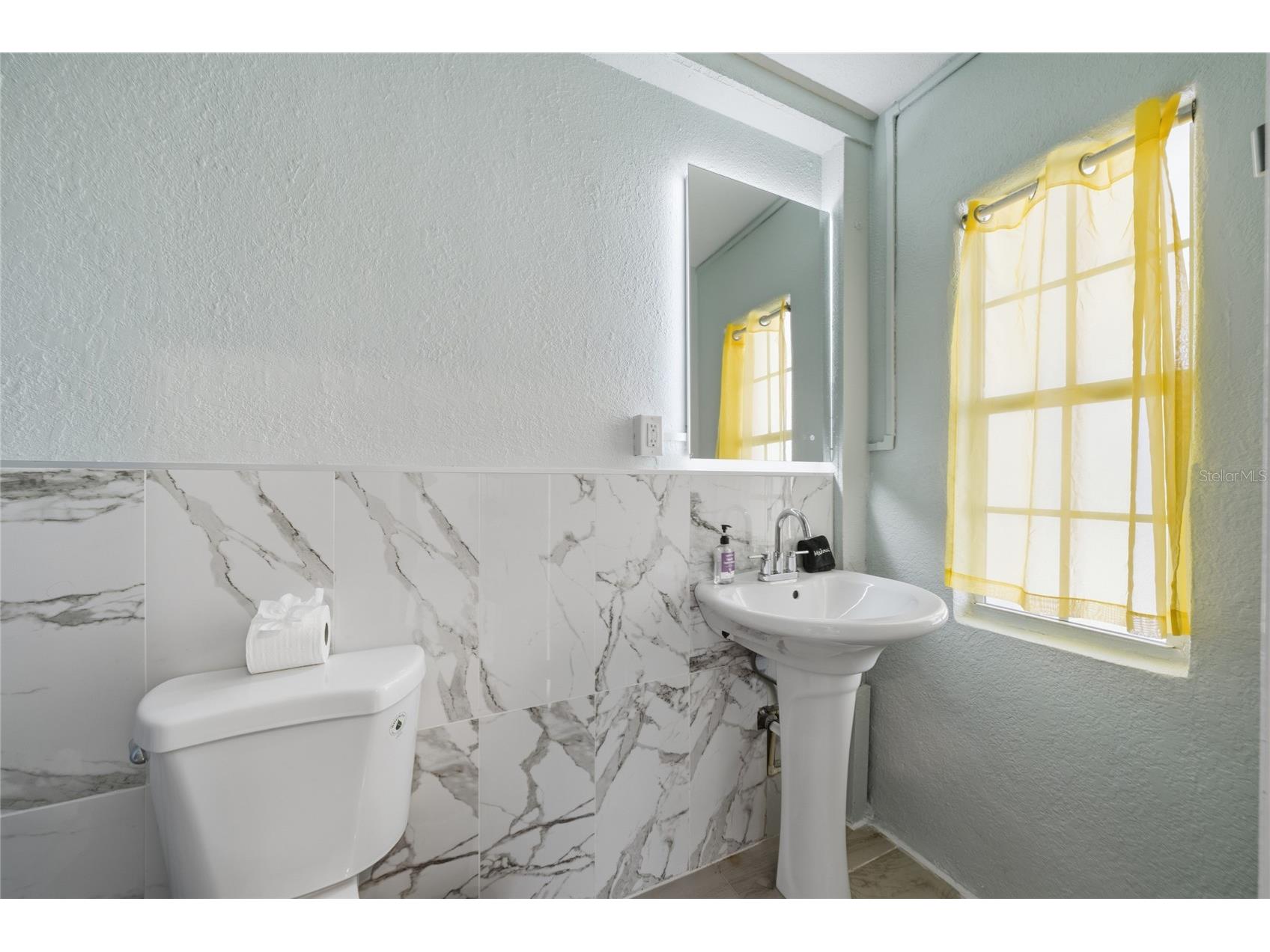 602 Poinsettia Avenue Clearwater Beach FL 33767 TB8500547 image20