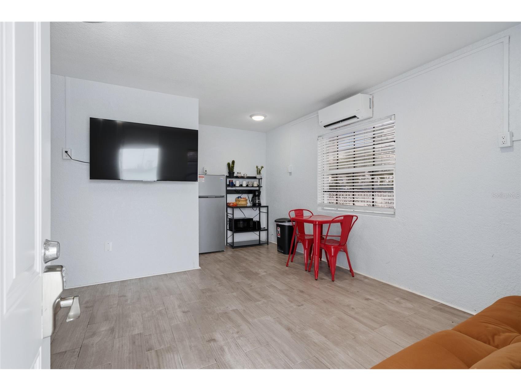 602 Poinsettia Avenue Clearwater Beach FL 33767 TB8500547 image3